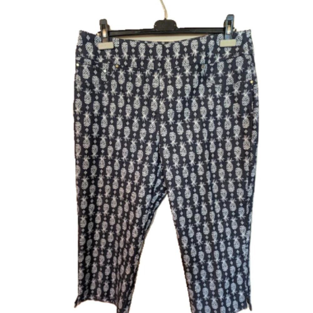 NWT Ruby Rd. (The Bay) Slimming Countour Waistband Capri Size 14